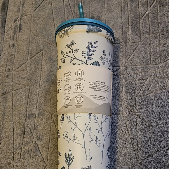 Hydragear 24oz steel Tumbler with straw - Picture 2 of 3